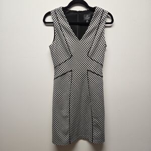 Adrianna Papell Sleeveless Dress Size 4 A-Line Sheath Black White Career Classic